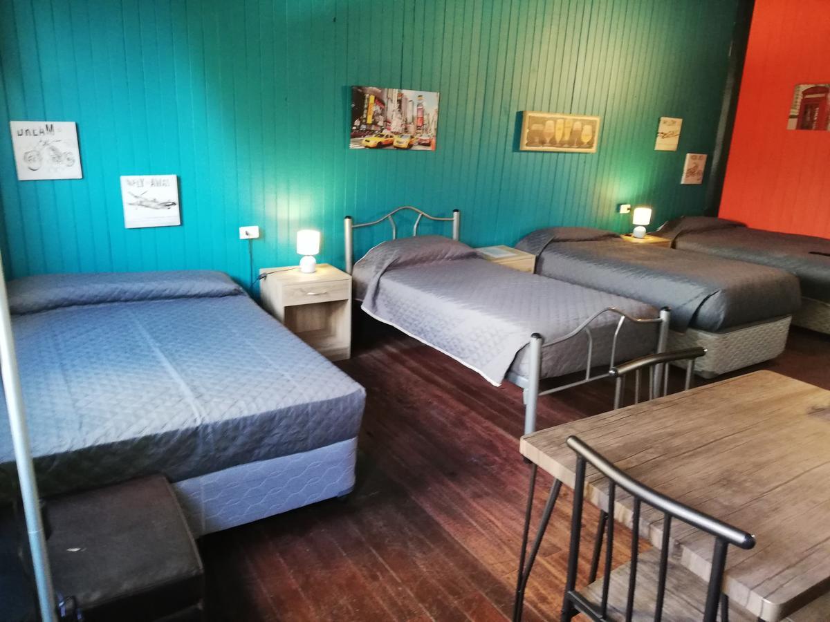 Hostal La Casona Los Ángeles Dış mekan fotoğraf