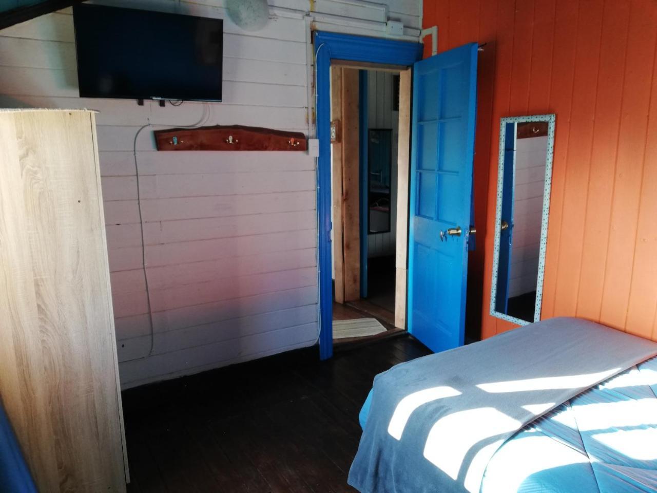 Hostal La Casona Los Ángeles Dış mekan fotoğraf