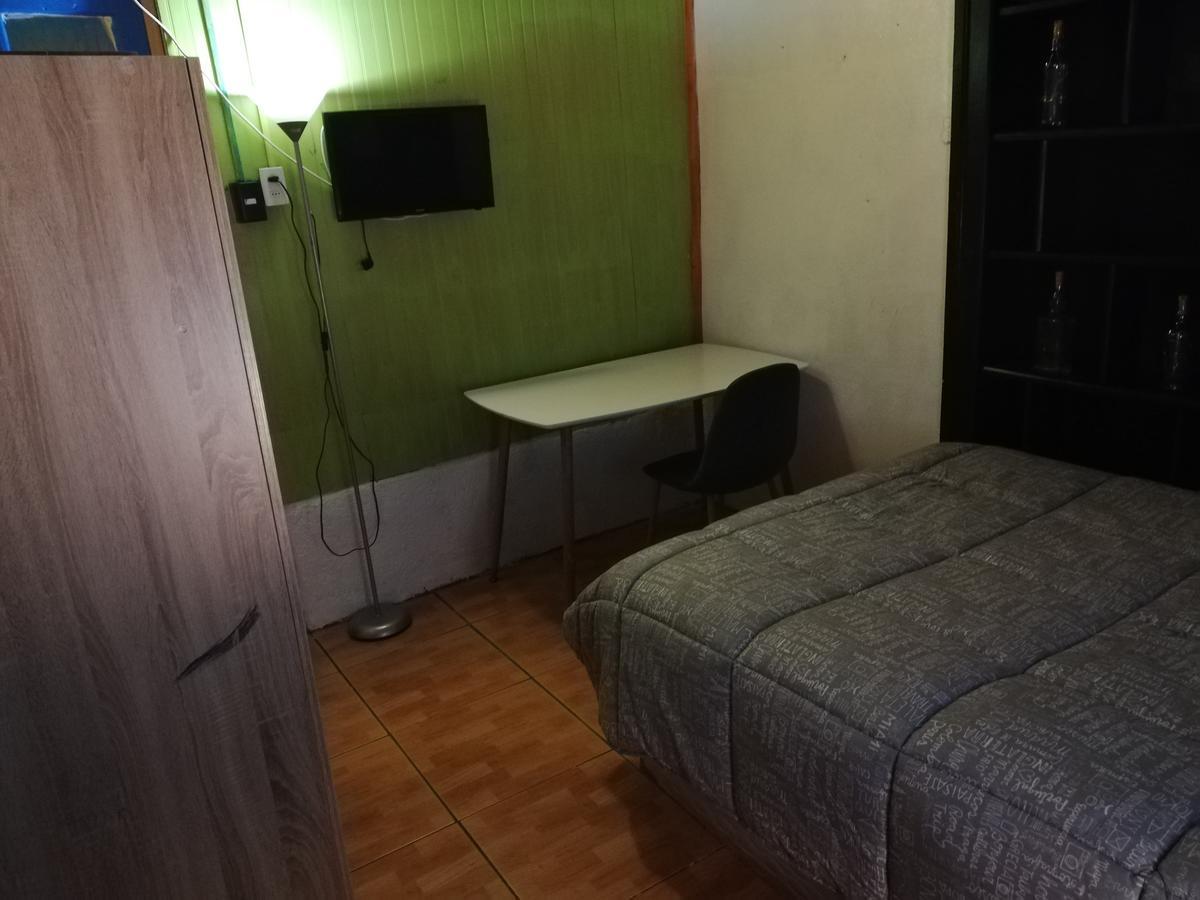 Hostal La Casona Los Ángeles Dış mekan fotoğraf